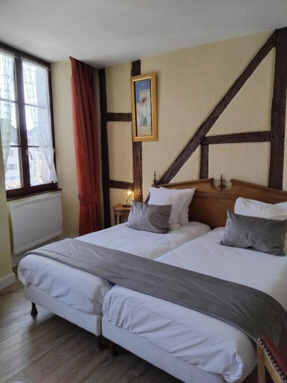 Hotel Saint-Martin Colmar Bagian luar foto